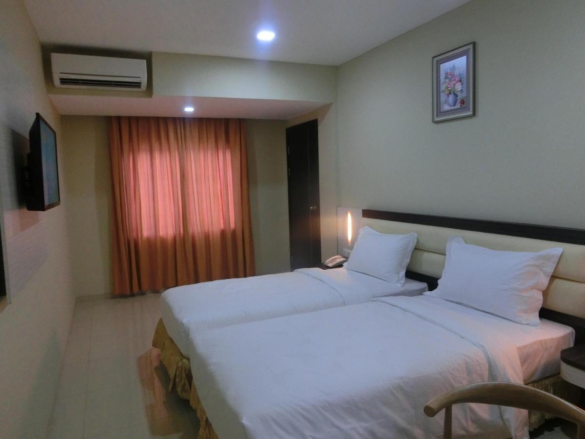 Sp Hotel Batu Aji Exterior foto